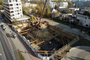 Na budowie rozpoczęły się roboty żelbetowe