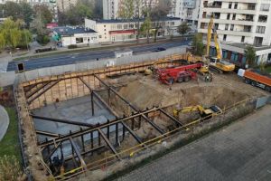 Na budowie rozpoczęły się roboty żelbetowe