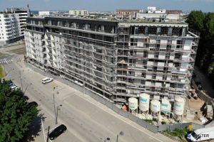 Trwają prace wykończeniowe zewnętrzne i wewnętrzne