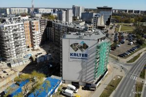 Trwają mocno zaawansowane prace związane z wykonywaniem robót elewacyjnych