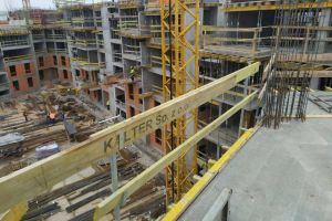 Kontynuujemy prace związane z wznoszeniem konstrukcji żelbetowej budynku