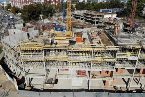 Aktualnie trwają prace związane z wykonaniem kondygnacji +5