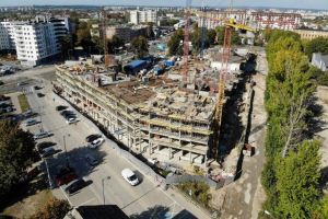 Aktualnie trwają prace związane z wykonaniem kondygnacji +5