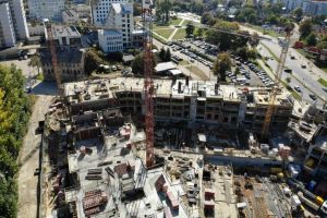 Aktualnie trwają prace związane z wykonaniem kondygnacji +5