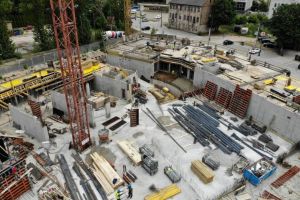 Zakończono wykonanie ścian fundamentowych po obrysie budynku